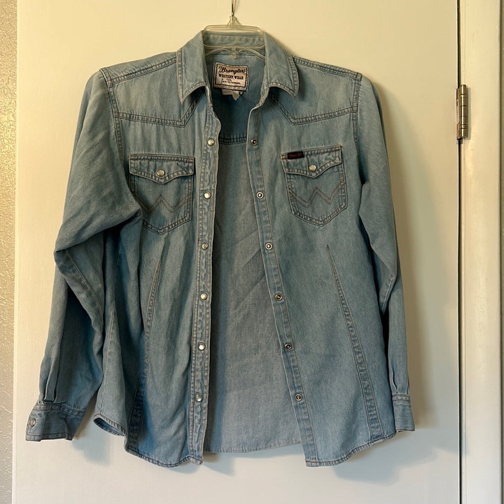 Women’s Wrangler Snap long sleeve